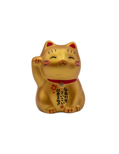 Golden color Maneki Neko, Japanese good luck charm | Japan Primavera