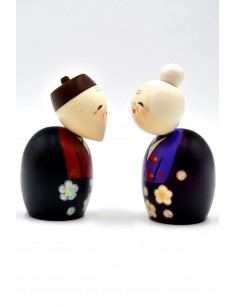 Kokeshi Giapponese, bambola decorativa - Sempre Uniti (Tommoshiraga) | Japan Primavera 2