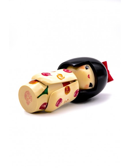 Kokeshi doll - White Miss (Otomesode) | Japan Primavera